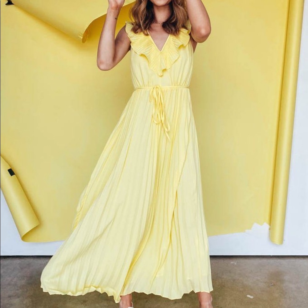 NWT Vestique Long Yellow Maxi Dress with Ruffles